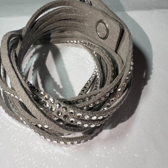 New Never Worn Authentic Swarovski Slake Bracelet in Grey - Picture 5 of 12